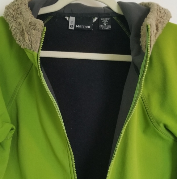 Marmot Green fur lined Jacket Medium - Picture 3 of 6